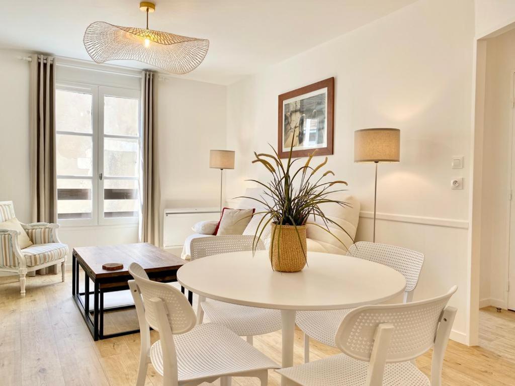 Appartement Elegant Avec Vue Sur Le Port Saint-Martin-de-Ré Buitenkant foto
