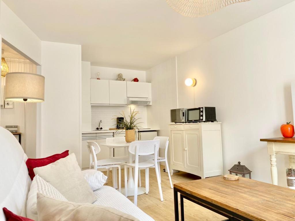 Appartement Elegant Avec Vue Sur Le Port Saint-Martin-de-Ré Buitenkant foto
